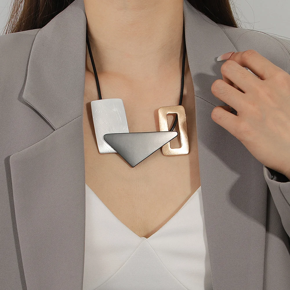 ALLYES Vintage Boho Leather Choker Necklace for Women Irregular Multicolor Geometric Metal Pendant Necklaces Collar Jewelry
