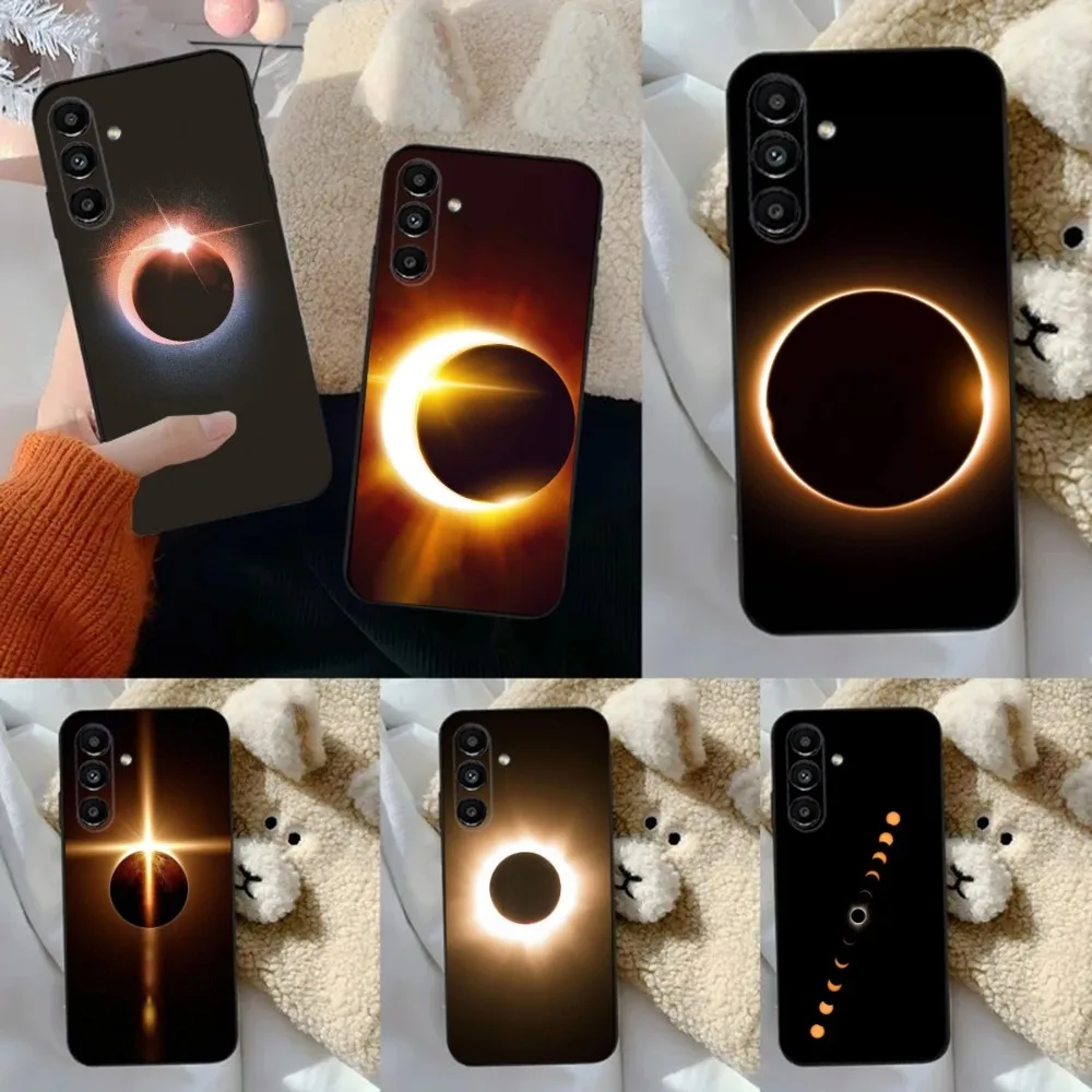 Natural Phenomenon Total Solar Eclipse Phone Case For Samsung S24,23,22,30,21,10,9,Ultra,Plus,Lite,FE,5G Black Soft Case