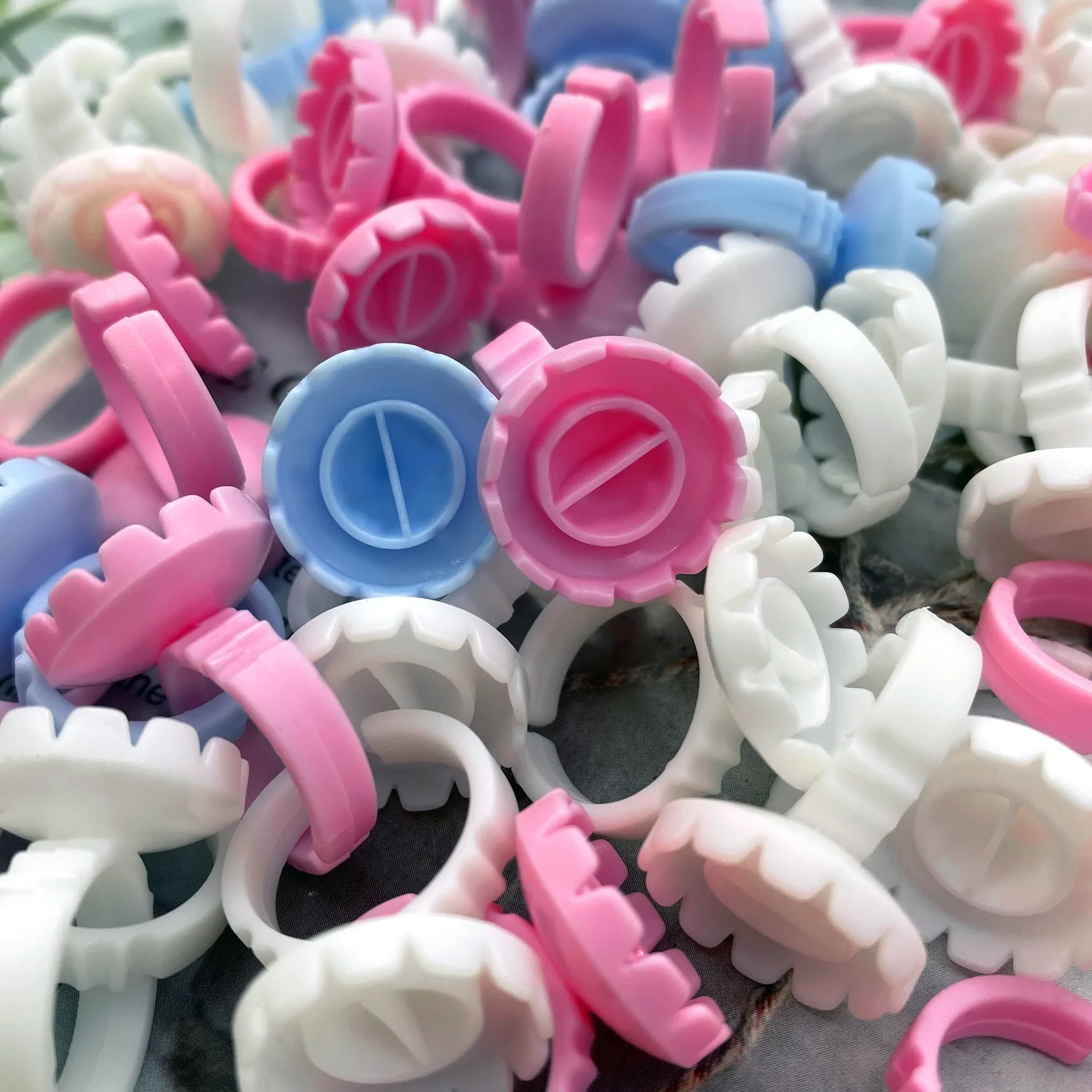 100Pcs Einweg Wimpern Kleber Fan Tasse Ring Halter Blumenförmigen Behälter Tattoo Pigment Wimpern Verlängerung Werkzeuge Lash Liefert – Detail 1