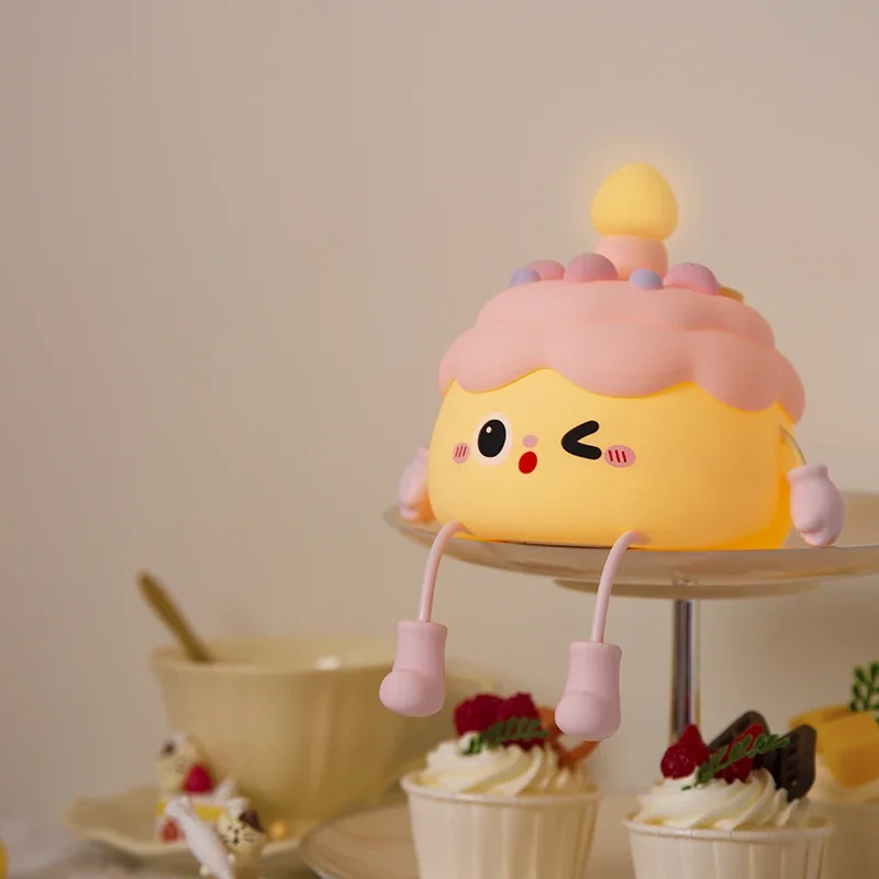 Lampu Malam Silikon Cantik Lampu Dekorasi Ruangan Lampu Pat Kue Ulang Tahun Lucu Hadiah Ulang Tahun Pengisi Daya USB untuk Anak Laki-laki dan Perempuan