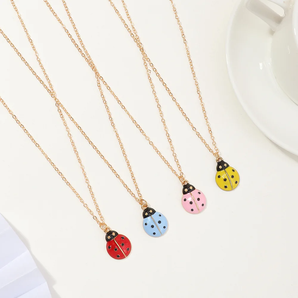 JCYMONG 2022 New Vintage Simple Red Pink Yellow Dripping Oil Ladybug Pendant Necklaces For Women Girl Ladies Party Jewelry Gift