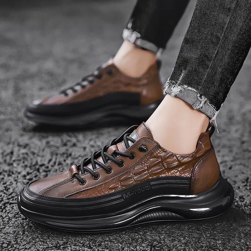 Crocodile Print Men Shoes Retro Design Leather Casual Sneakers Autumn Platform Walking Shoes for Men New Slip on Tenis Masculino