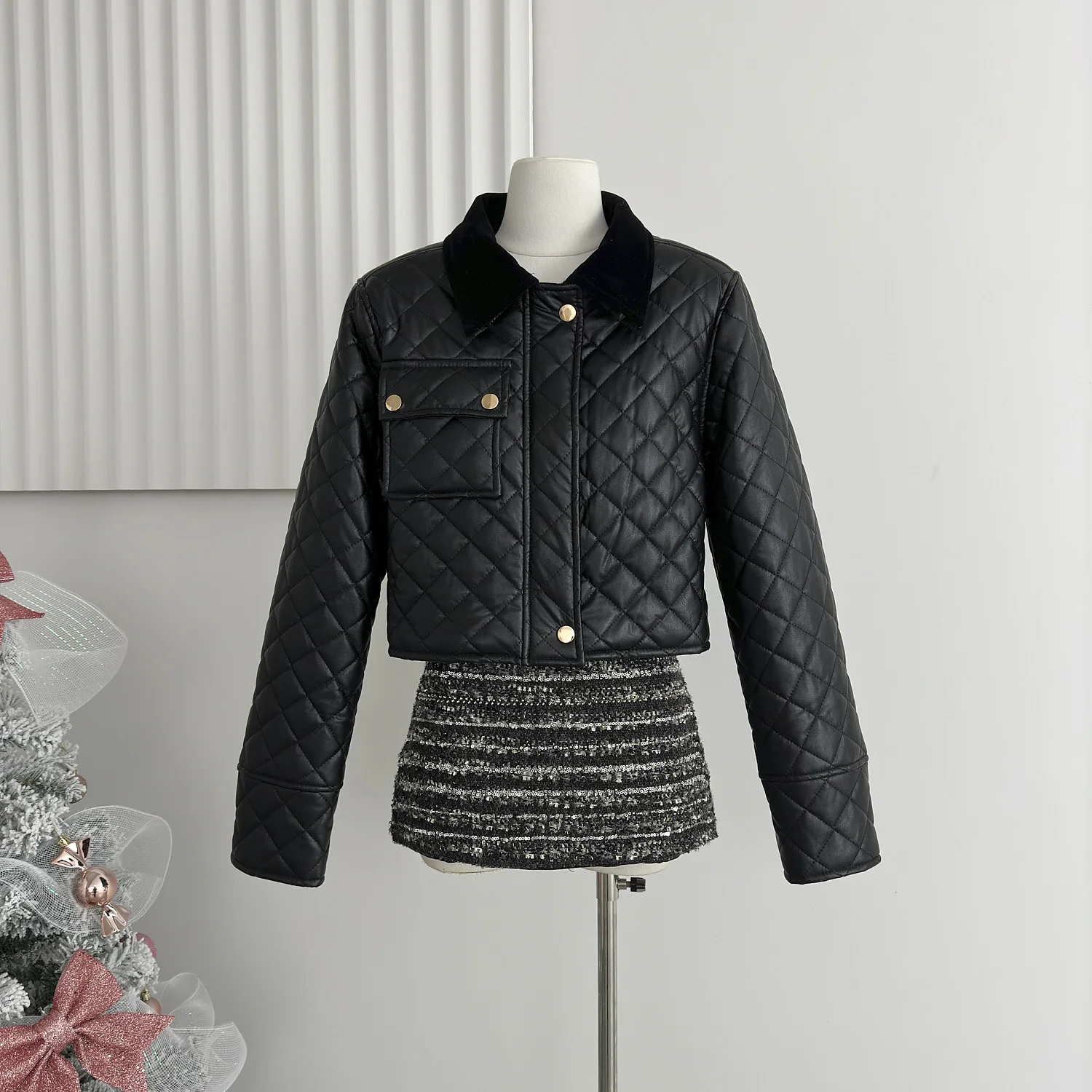 

Женская зимняя лоскутная флисовая подкладка, теплая куртка из искусственной кожи, женская однобортная куртка с длинным рукавом и отложным воротником, короткая верхняя одежда