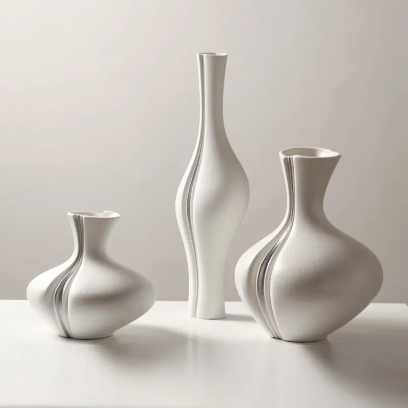 Modern light luxury high-end art ceramic vase ornament model room living room entrance desktop decoration flower arrangement