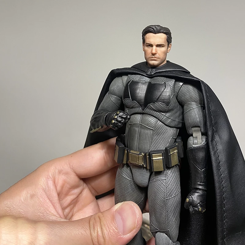 

Фигурка Бэтмена Fondjoy Toys Ben Affleck, Броня из фильма Бэтмен, Dc, Многосторонняя подвижная фигурка 7 дюймов, детская игрушка, рождественский подарок