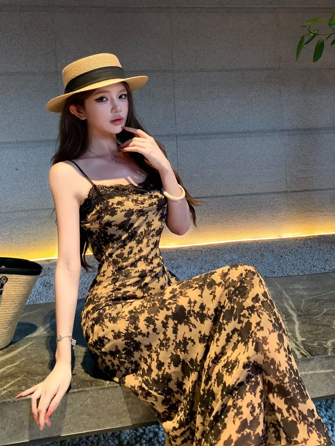 

Sexy Floral Print Halter Dress Slimming Summer Long Skirt for Women Retro Style High Waist Lace Splice Tea Break Dress