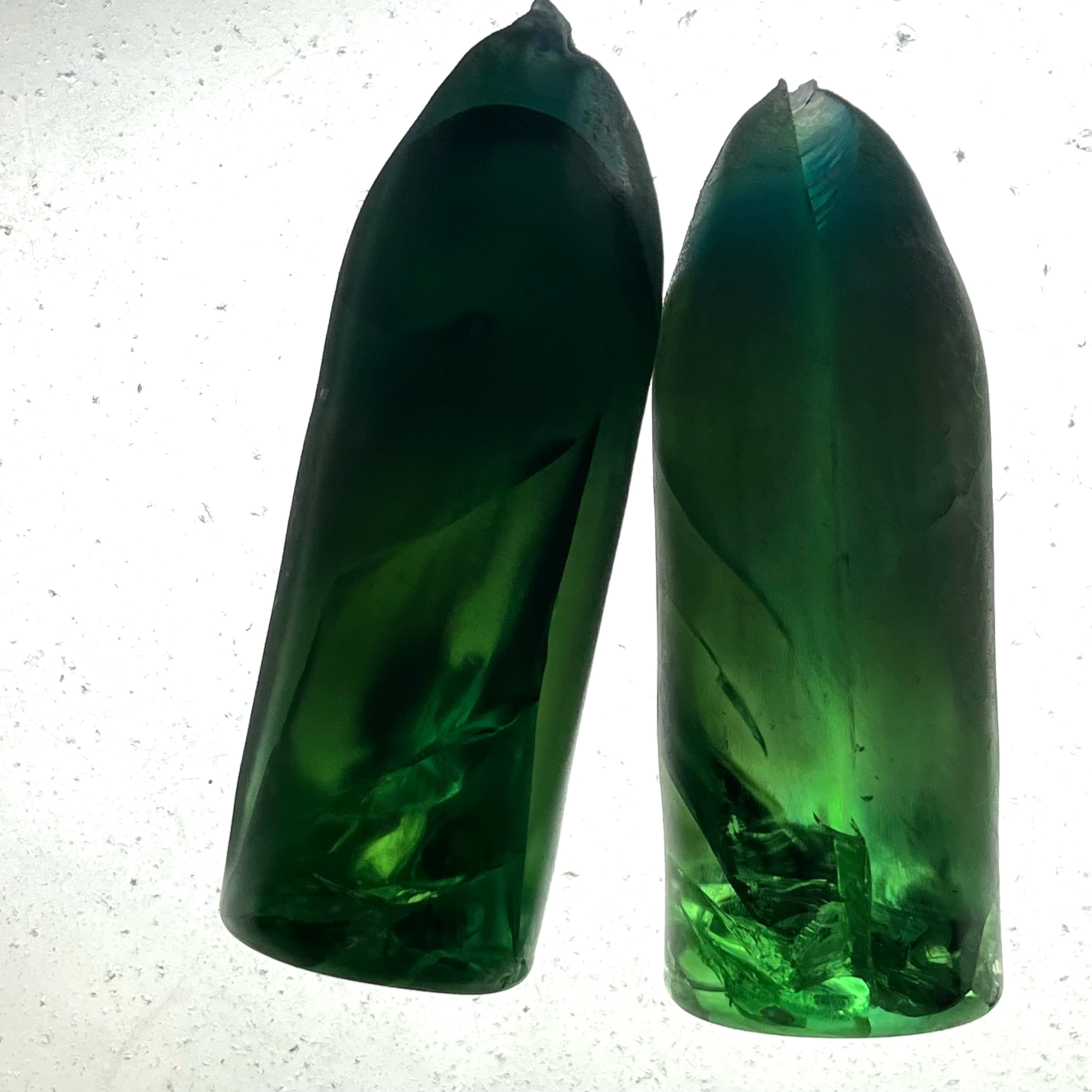 

0.3kg Lab Created Corundum Synthetic Green Uncut Sapphire Rough