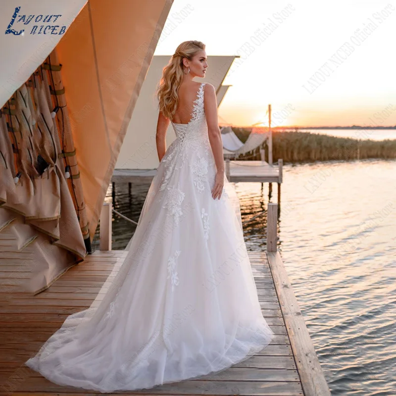 LAYOUT NICEB Applique Straps Wedding Dresses Women Lace-Up Backless Bridal Gown Beach V-Neck Vestidos De Novia Playa Custom Made