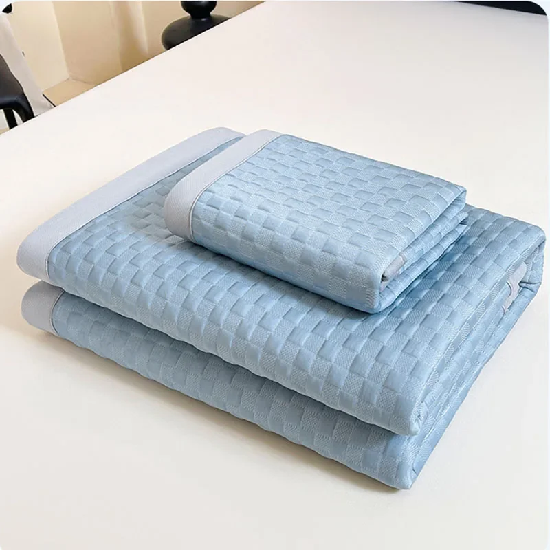 High End Pe Polymer Silky Summer Cooling Mat 3-Piece Set Folding Ice Bean Air Conditioning Mattress Soft Breathable Bed Cushion