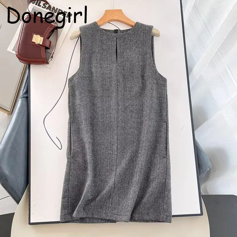 

Donegirl Women 2024 New Spring Fashion Sleeveless Round Neck Grid Dresses Simple Casual Elegant Commute Mini Dress Female Chic