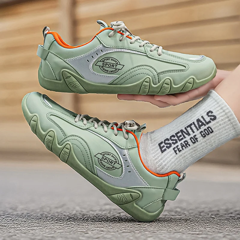 

Новые мужские повседневные кроссовки 2026 года: универсальные, с мягкой подошвой, нескользящие, износостойкие рабочие туфли, модные немецкие тренировочные лоферы