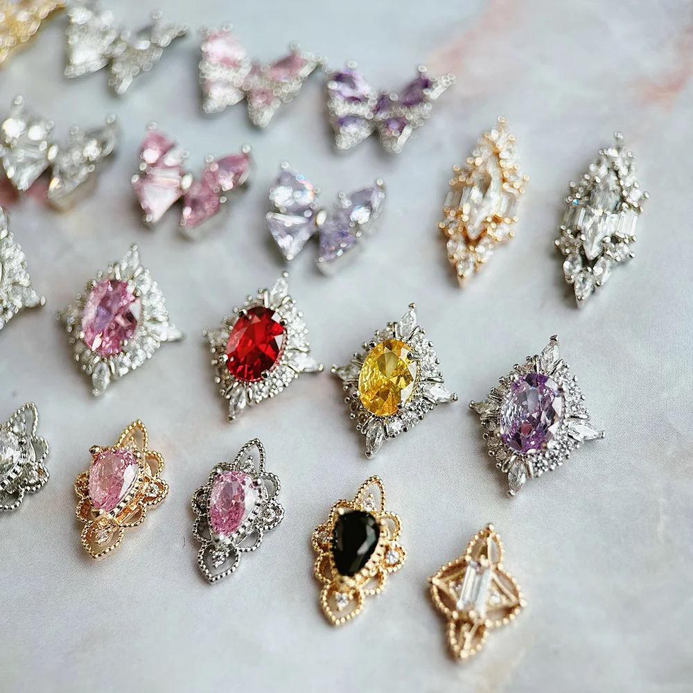 10 قطعة/الوحدة قصر الرجعية الدانتيل فراشة زهرة الزركون سبيكة مسمار الفن كريستال مانيكير الأظافر الإكسسوارات لوازم الزينة السحر