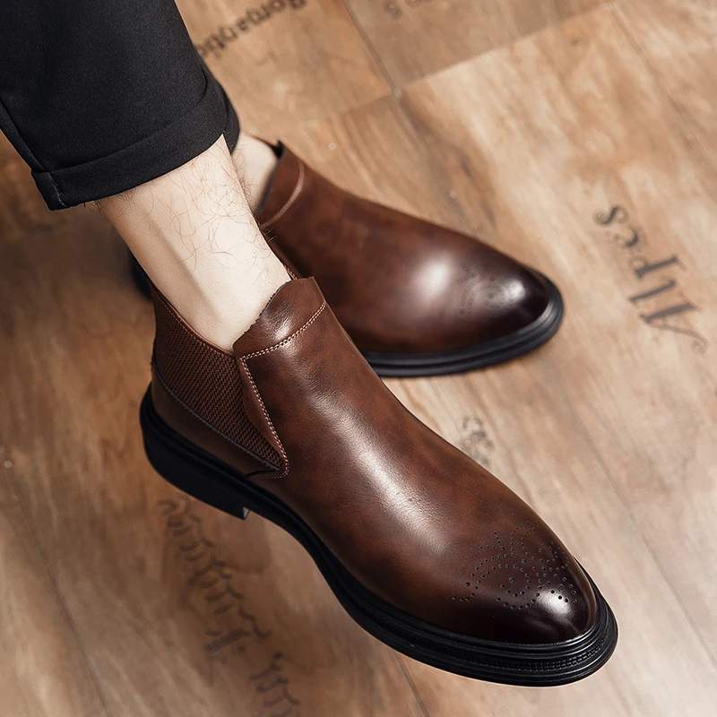 High-top leather shoes are versatile for men brogue retro British-style business shoes and youth formal wear casual shoes trend view 4