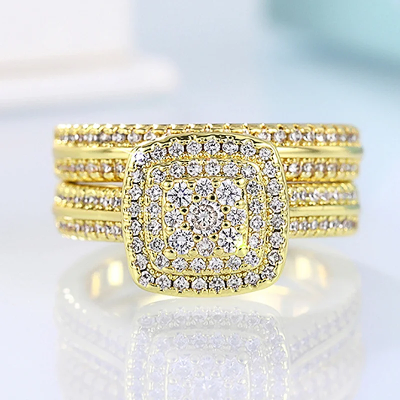 Huitan 2 Teile/satz Frauen Ringe Gold Farbe Intarsien Funkelnden CZ für Hochzeit Party, Verlobung Trendy Luxus Zubehör Schmuck