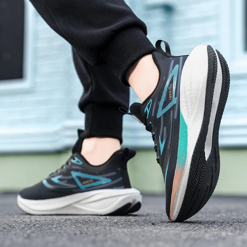 Men's Mesh Breathable Lightweight Sports Shoes Marathon Racing Carbon Plate Cushioning Wear-Resistant Running Shoes