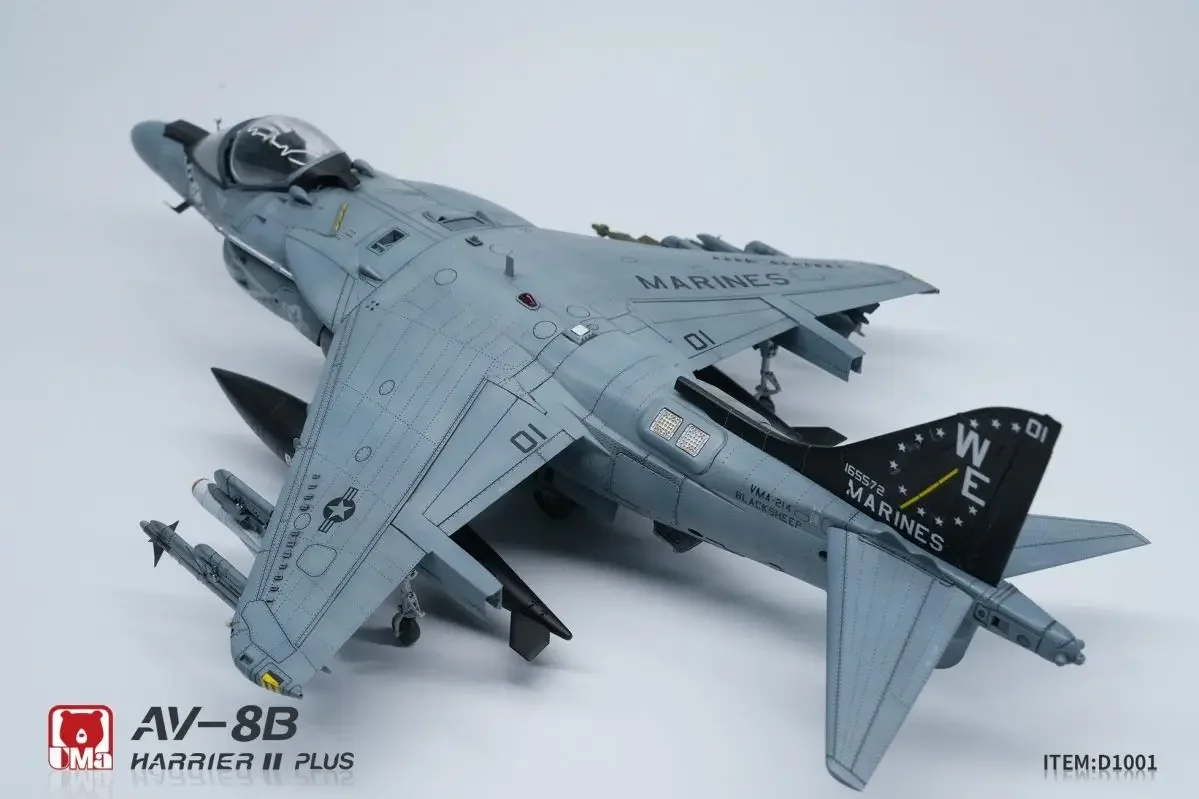 재고 있음 1/48 UMA 조립 항공기 American AV-8B Harrier II PLUS 공격 항공기 D1001 모델 컬렉션 모델 맞춤 장난감 선물