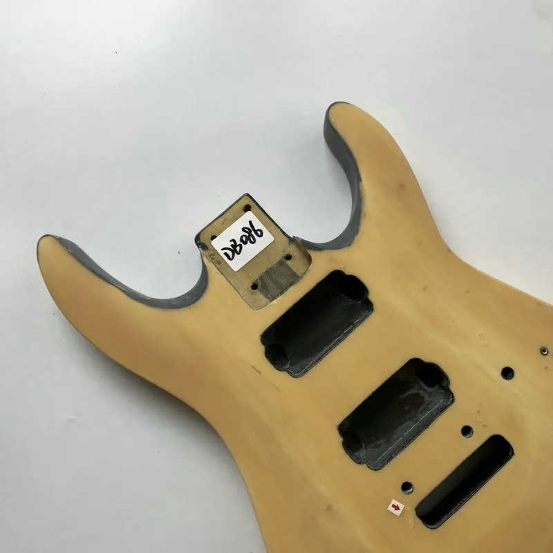 DB086/HB098 Strings Solid Basswood Electric Guitar Body HH Pickups Two Points Fixed Tremolo Surface Damages And Dirty Stock Item