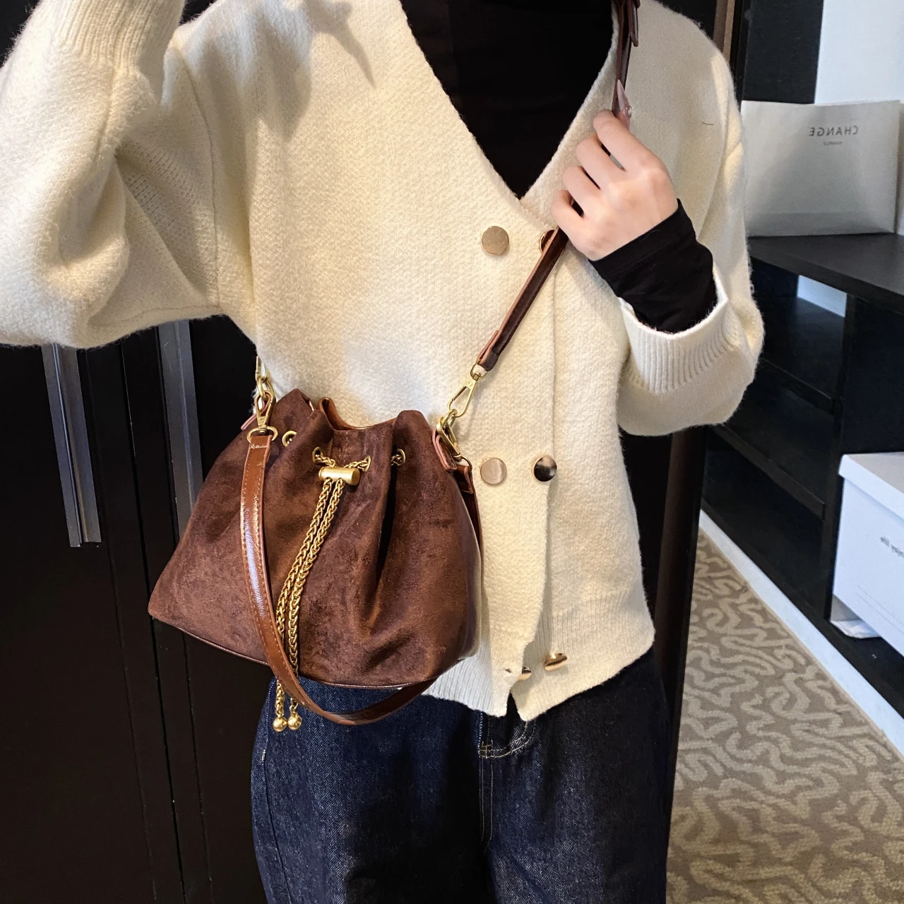 Thumbnail 4 - #49 Ranked Soft Leather Bucket Bags Picks in 2026