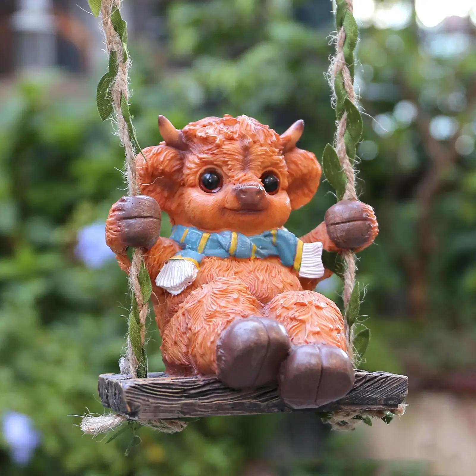 

Статуя хайлендской коровы, смола, горная корова, качели, скульптура, декор, украшение для патио, скульптура для балкона, забора, двора, сада, дерева