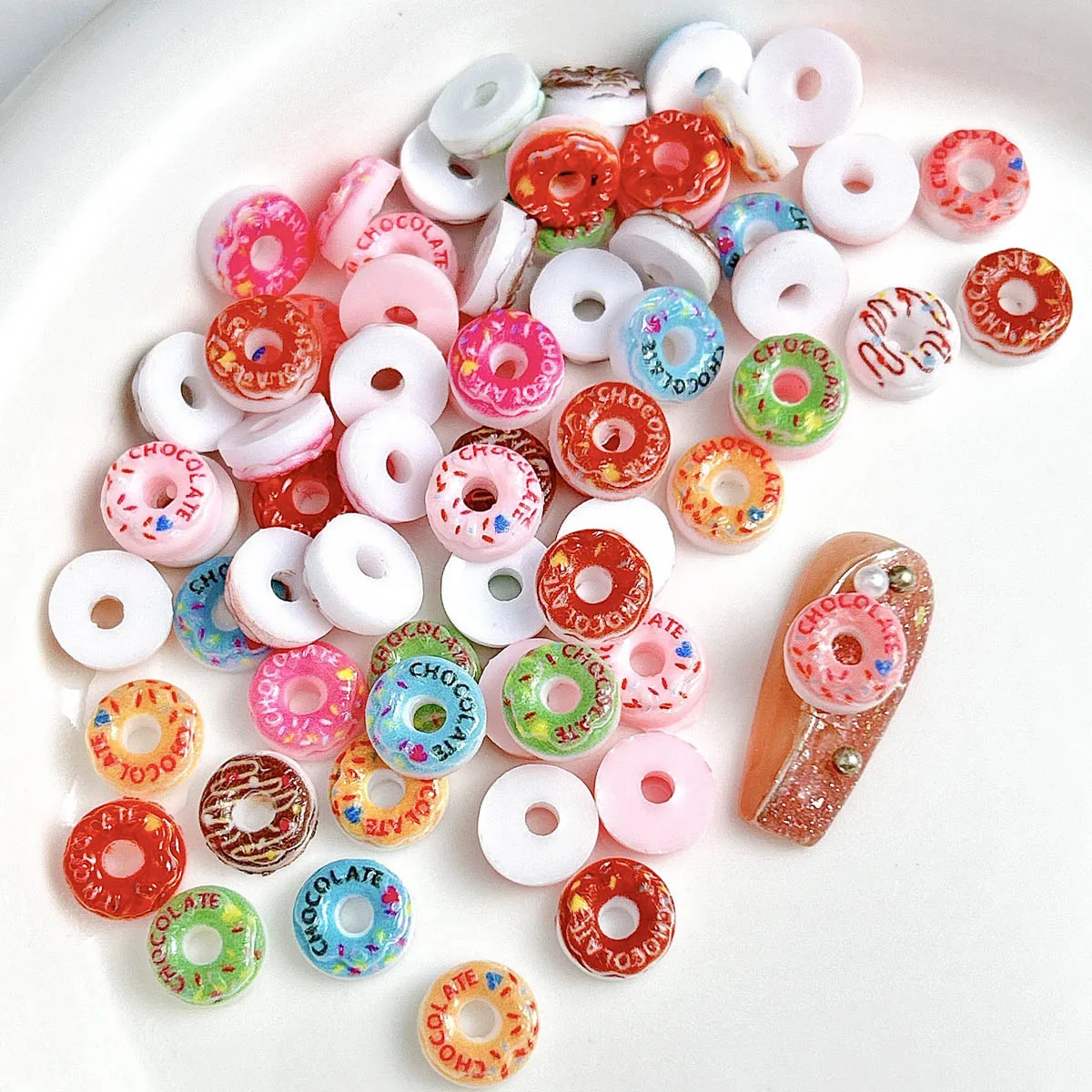 20PC Candy Nail Charms Lichtgevende Cartoon Donut Nail ArtF Accessoires Creatieve Gesimuleerde Geschilderde Donut Nageldecoratie Benodigdheden