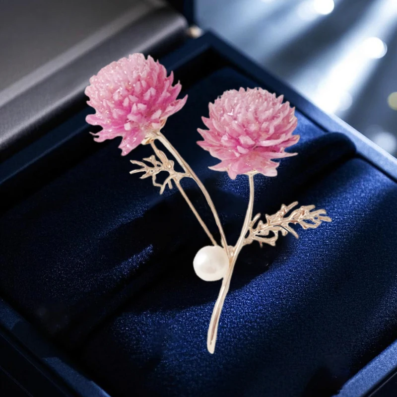 

Romantic Pink Flower Brooch Female Elegance High-end Artificial Flower Niche Pins Temperament Woman Clothing Corsage Accessori