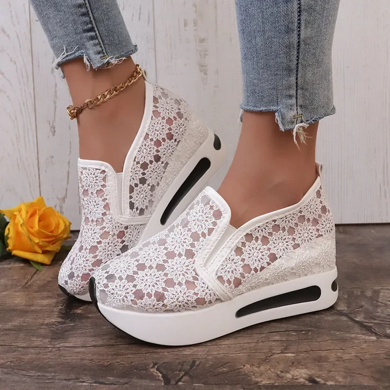 2023 New Women\'s Sneakers Floral Embroidery Mesh Sneakers for Women Slip on Casual Comfy Heeled Shoes Woman