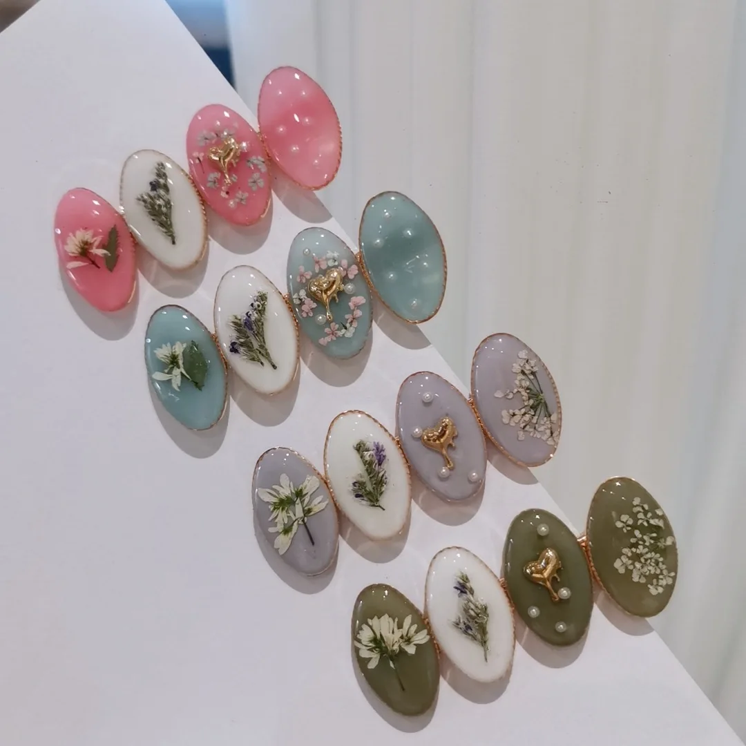 3180 Wholesale Dried Eternal Flowers Resin Hair Clips Duckbill Clips Fresh Style Crystal Chrysanthemum Accessories Side Clips