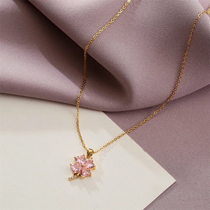 Zircon Lucky Four-Leaf Clover Pendant Necklace Female Niche Fashion Clavicle Chain Titanium Steel Gift Jewelry