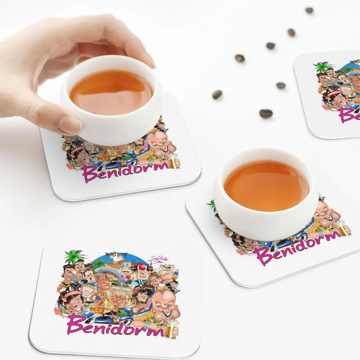 

Подставки Benidorm, кожаные салфетки, изоляционные кофейные коврики для дома, кухни, обеденные подушечки, набор из 4 шт.