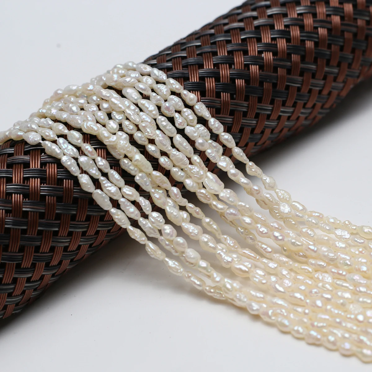 

3-4mm Irregularly Shaped White Natural Freshwater Pearls Loose Beads for Jewelry Making DIY Necklace Bracelet Accessories 36cm