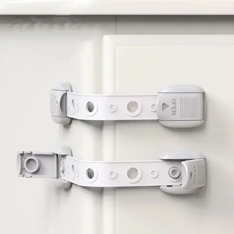 

vvocci 5 PCS Baby Safety Locks Adjustable Multi Latches for Cabinets and Drawers Anti-Pinch Hand Buckle Prevent Accidents