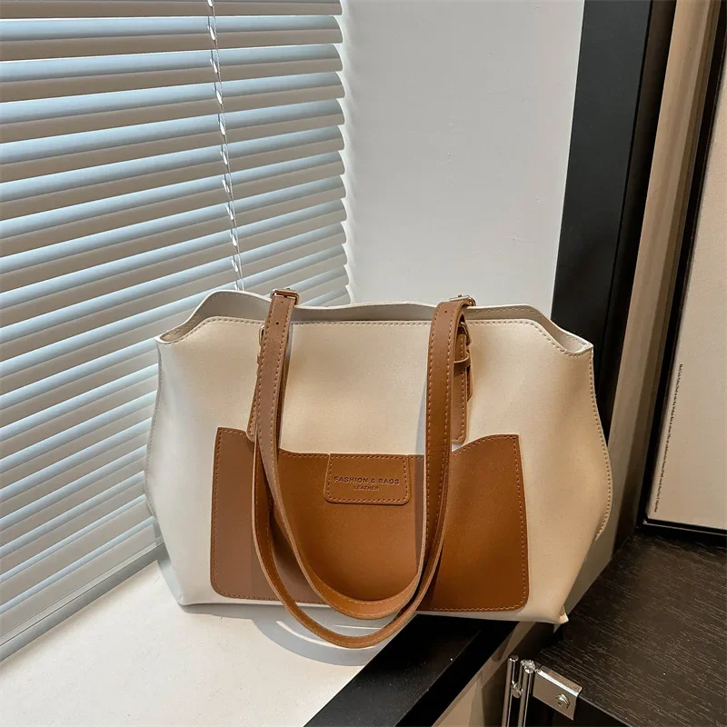 Large capacity fashionable and versatile high-end commuter tote bag