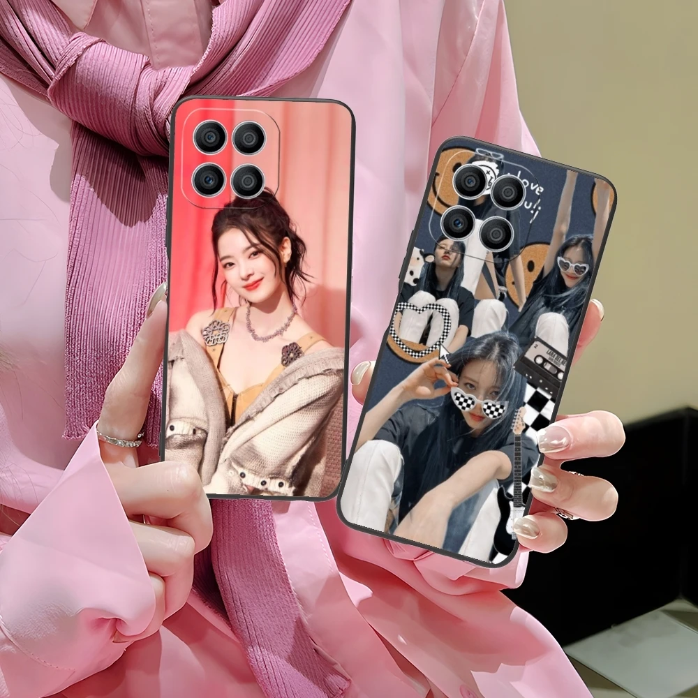 ITZY Yuna Yeji Ryujin Lia Mobile Phone Case for Huawei Honor 90 80 70 60 50 30 20 10 9 8 7 Pro S SE Lite 5G Black Cover Shell ITZY Yuna Yeji Ryujin Lia Mobile Phone Case for Huawei Honor 90 80 70 60 50 30 20 10 9 8 7 Pro S SE Lite 5G Black Cover Shell