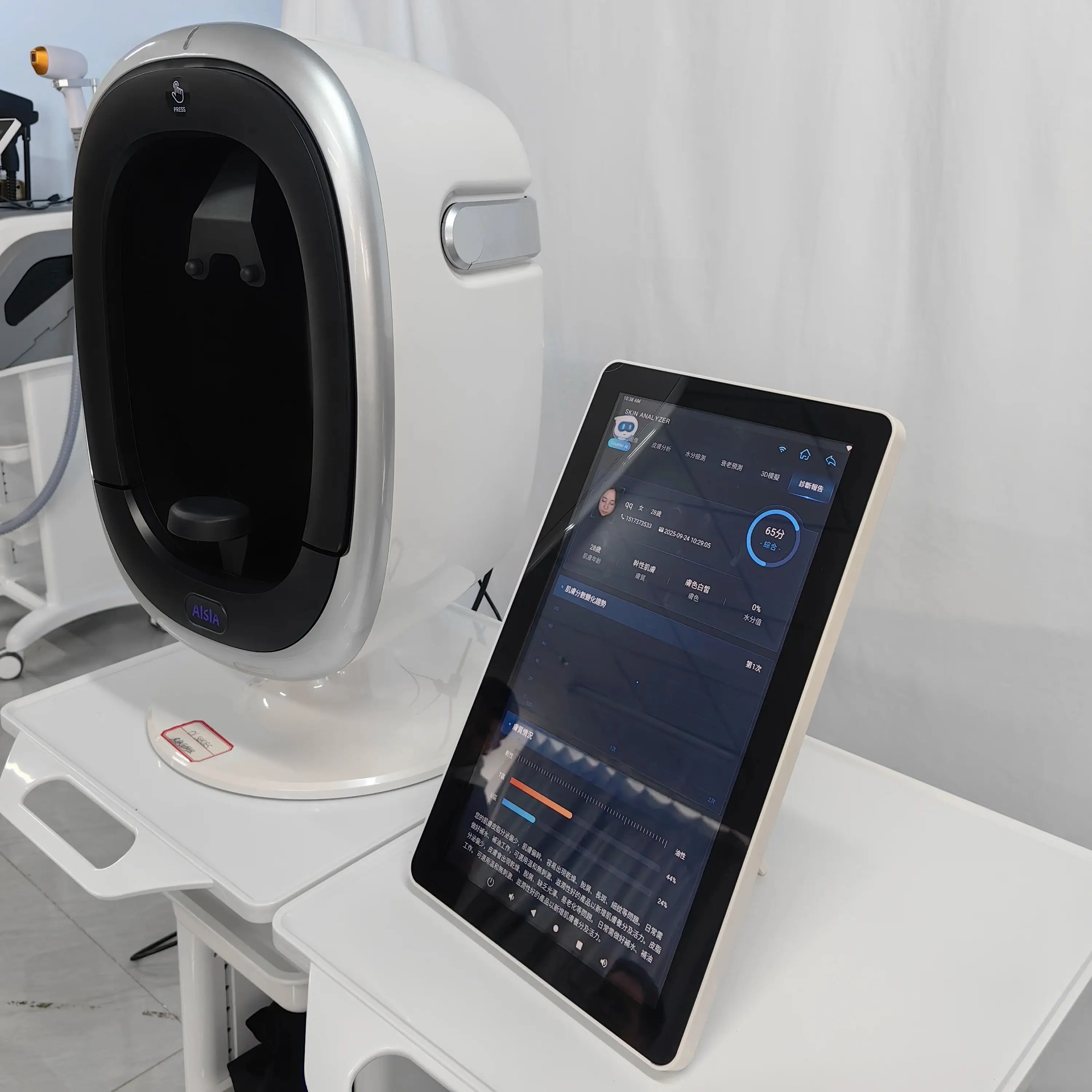 8 Lichtspectrum Huidanalysescanner 15,6 inch Nieuwe 3D Gezichtshuidanalysator Machine Huidanalysator Gezichtsmachine