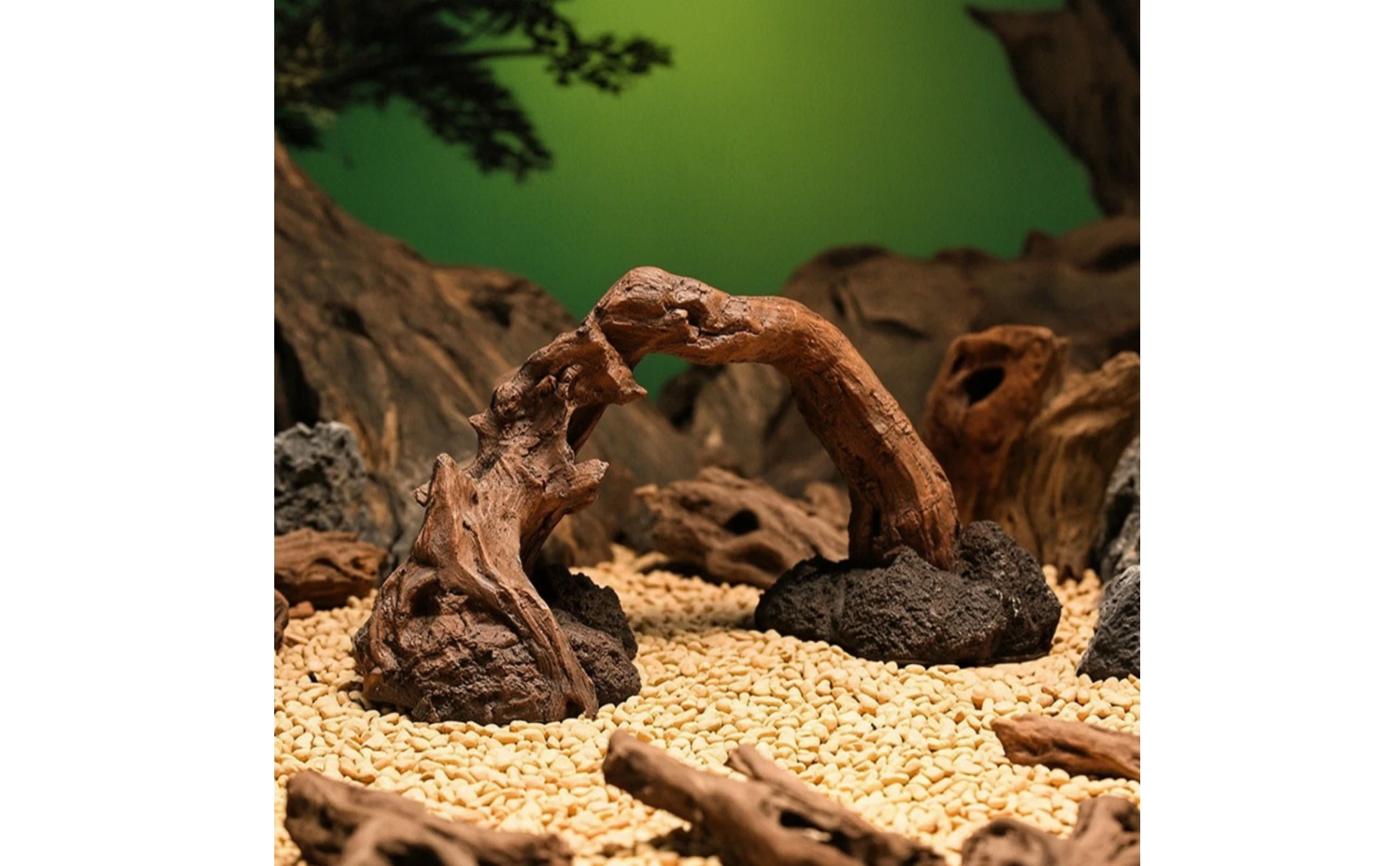 Artificial Driftwood Irregular Aquarium Driftwood Aquarium Stump Realistic Aquatic Pet Tank Cave Lifelike for Aquarists