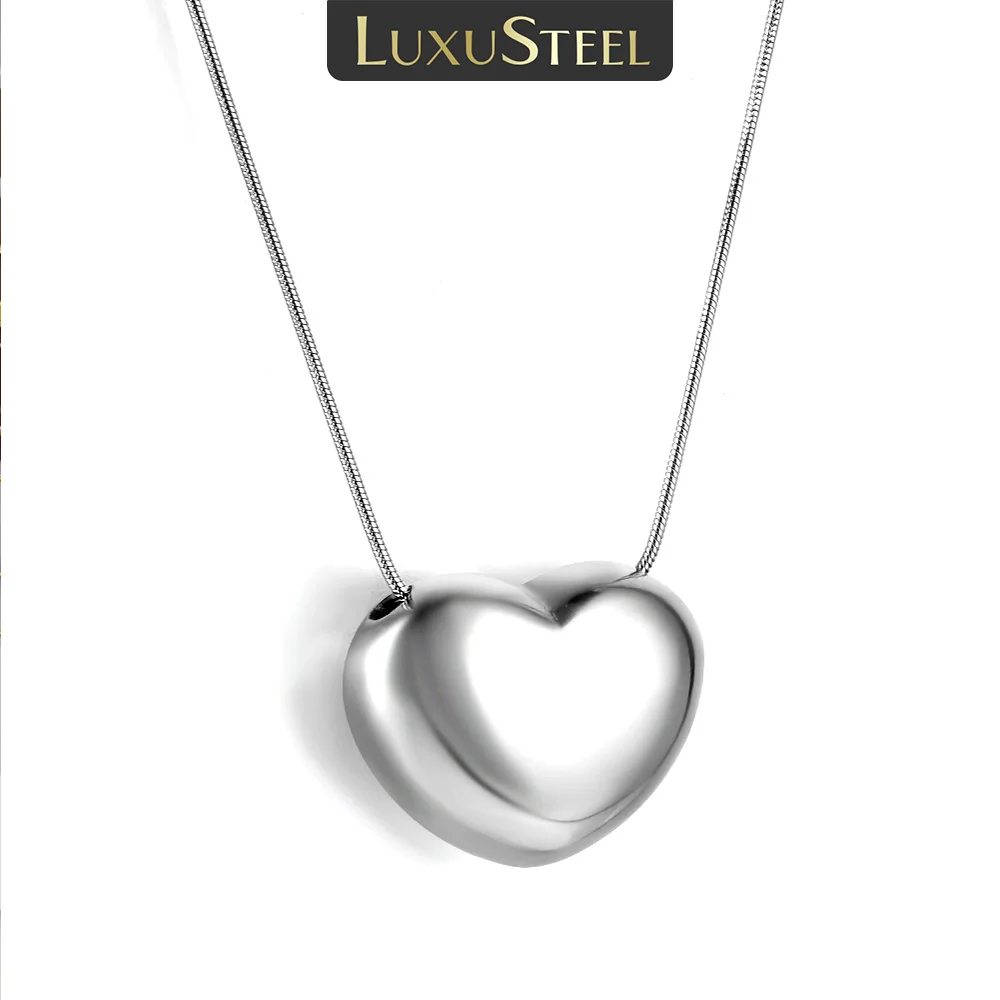 LUXUSTEEL Heart Style Pendant Necklace for Women Metal Stainless Steel Fashion Jewelry Simple Love Gift for Valentine's Day