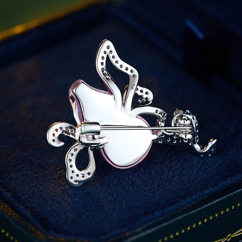 جديد النمط الصيني زركون كاميليا القرع بروش للنساء ضوء تصميم فاخر الراقية الملابس والاكسسوارات دبابيس هدية