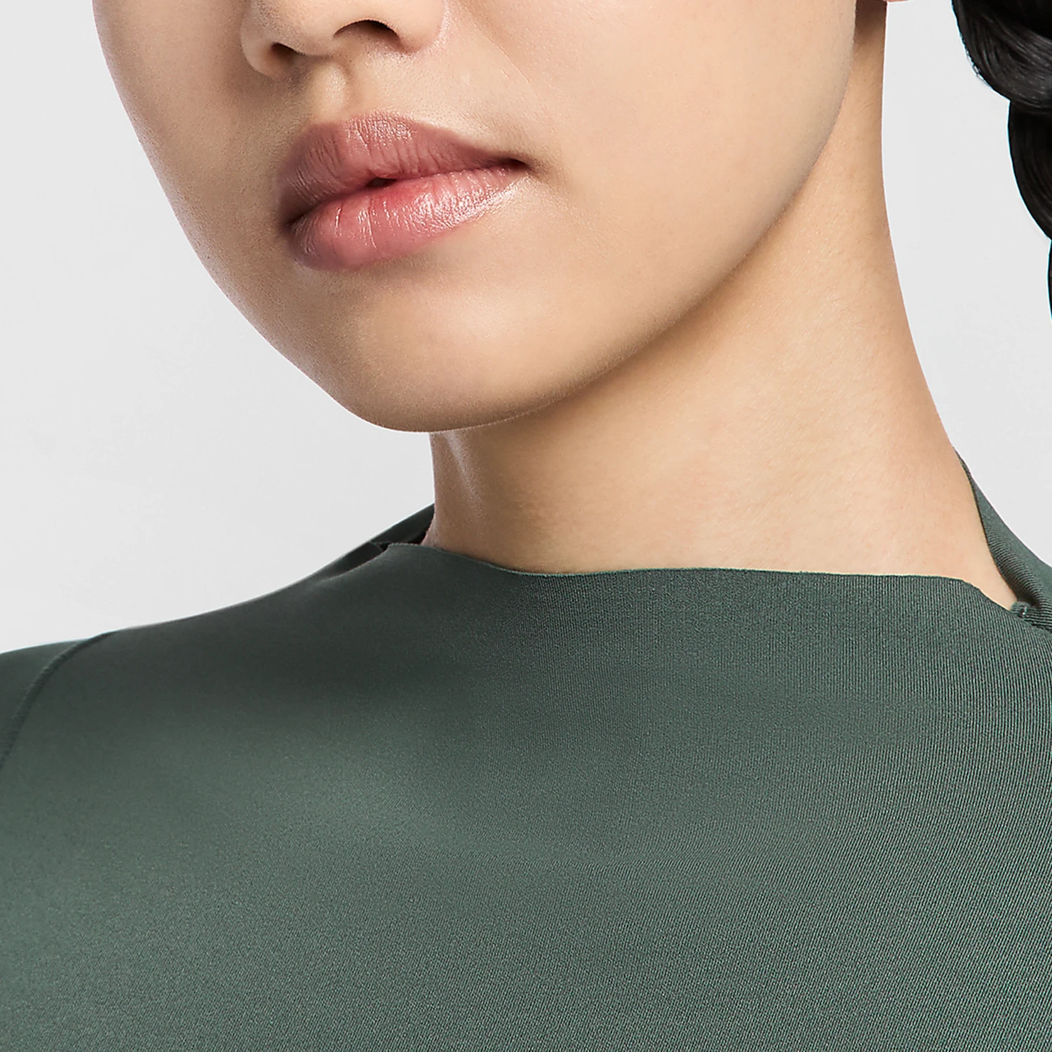 Nike genuine Zenvy Dri-FIT Women's Training Long-Sleeve FN3023-338