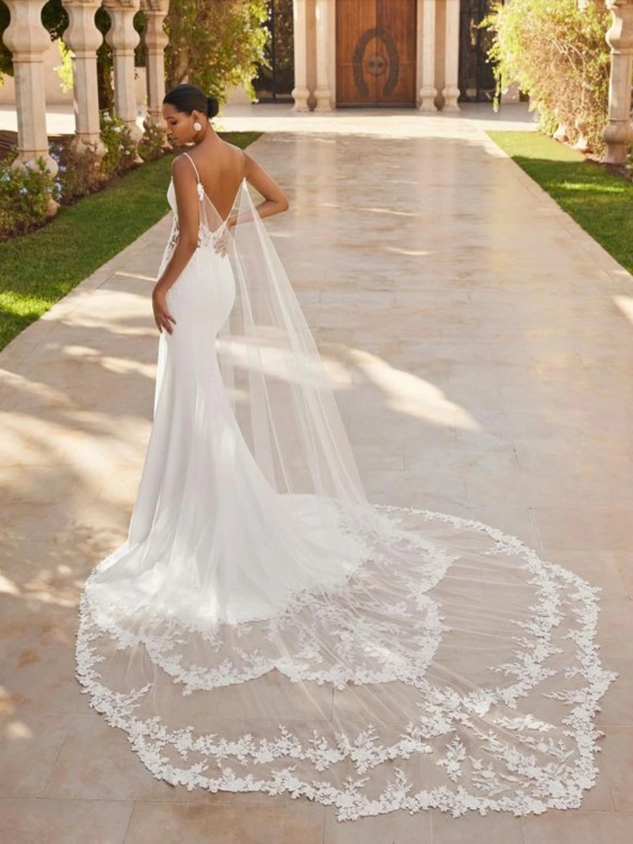 Sexy Deep V-neck Backless Wedding Dress Elegant Satin Mermaid Bridal Gown High Quality Tulle Appliques Customized Robe de mariée