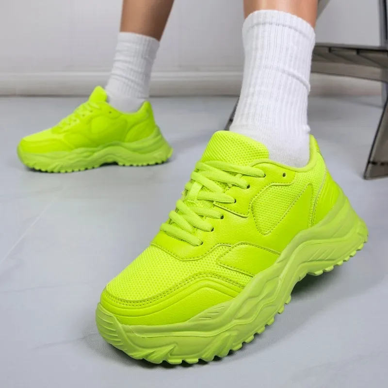 Nuevas zapatillas antideslizantes de moda para deportes al aire libre para mujer, zapatillas para correr con suela gruesa con cordones para mejorar los zapatos deportivos antideslizantes para caminar y ocio