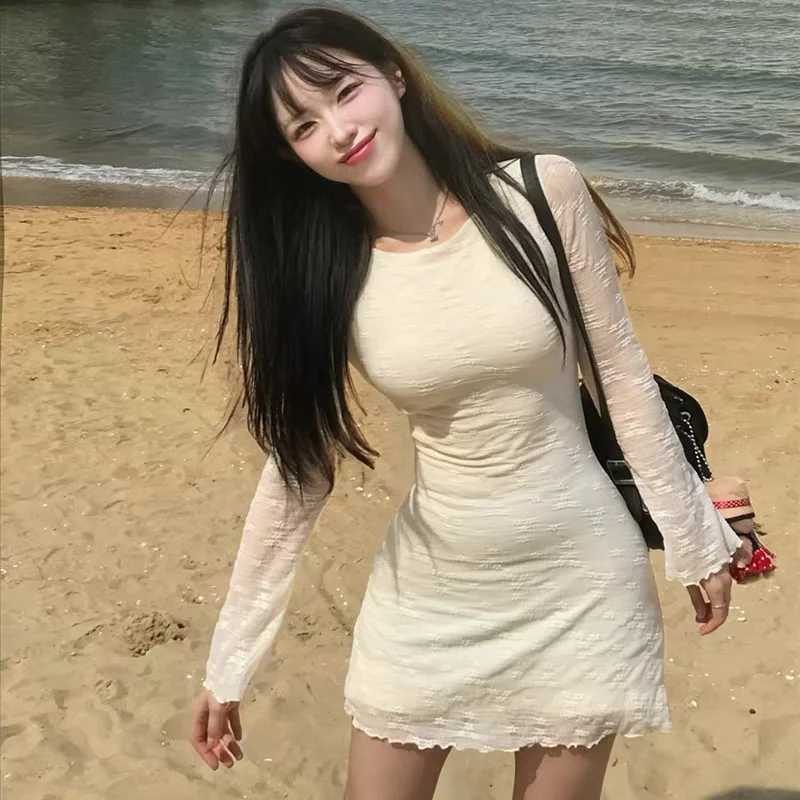 

Элегантное мини-платье с длинным рукавом и кружевной спинкой для женщин, весна-осень 2026, корейский стиль, приталенный крой, стройнящее, подчеркивающее изящность