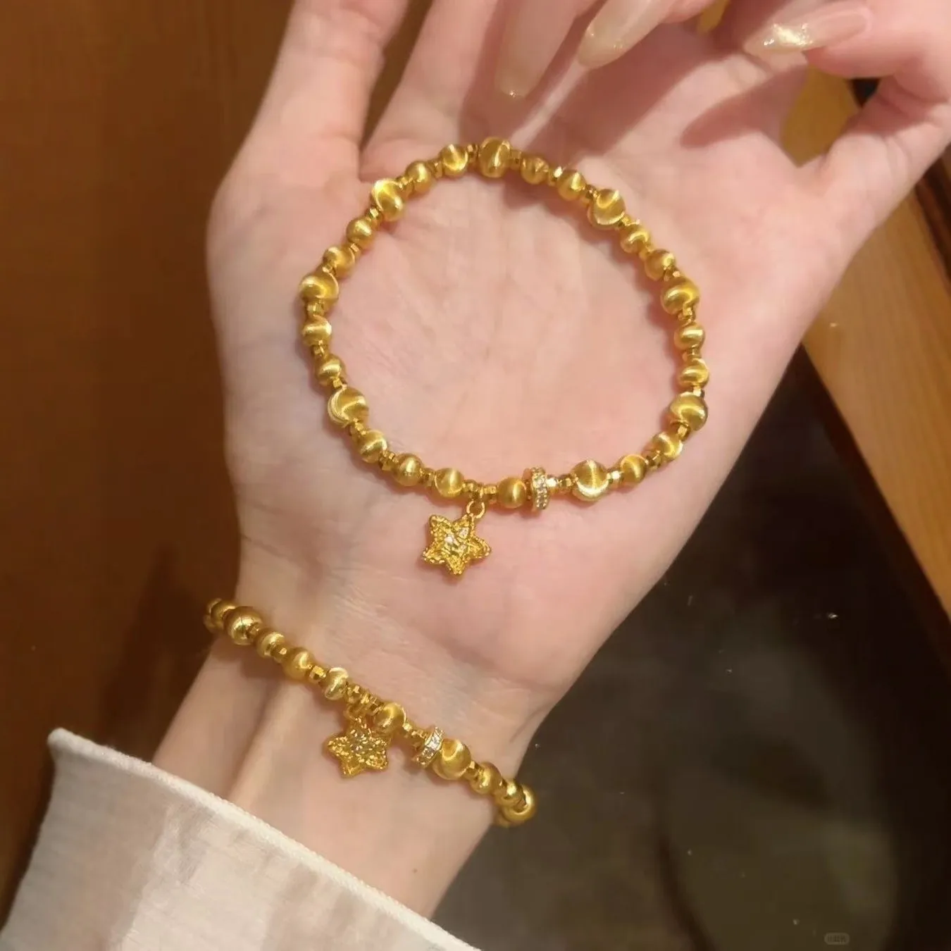 

Luxurious 24K 9999 gold wire-drawn cat's eye hammered star dancing beads bracelet, lucky charm for women