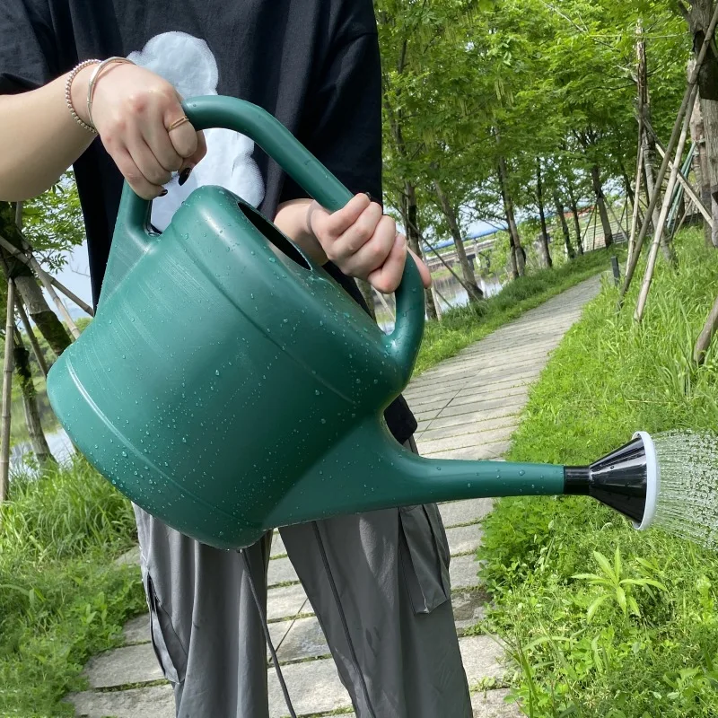 

Large Capacity 8-10L Home Use Watering Can Long Spout Sprinkler Plastic Steel for Gardening Vegetables Flowers Spray Nozzle