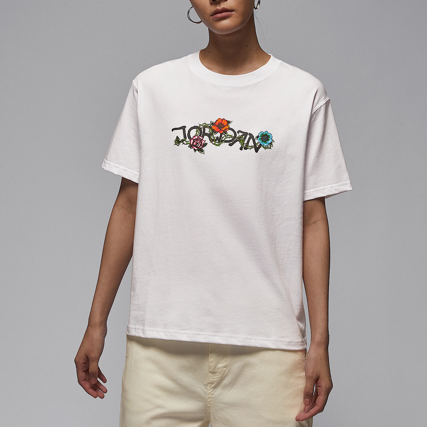 

Женская модная трикотажная дышащая футболка Nike Authentic JORDAN с круглым вырезом и короткими рукавами IH2389-100