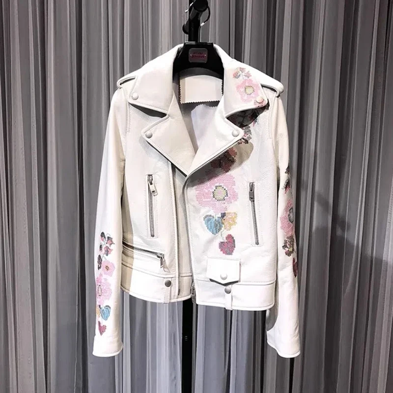 Spring 2023 new leather leather women's short style goatskin embroidered with lychee print motorcycle leather jacket jacket