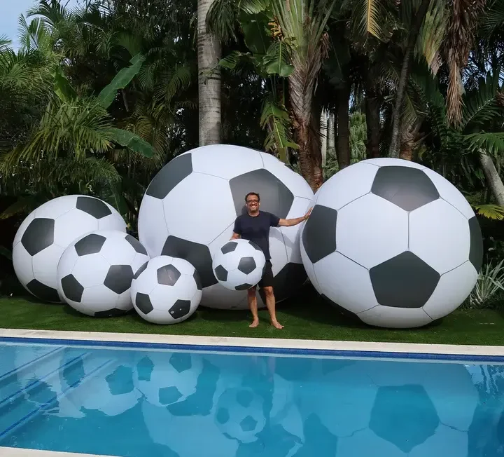 

Newly Giant Inflatable Football Ball PVC Soft Touching Beach Soccer Ball for Party Event