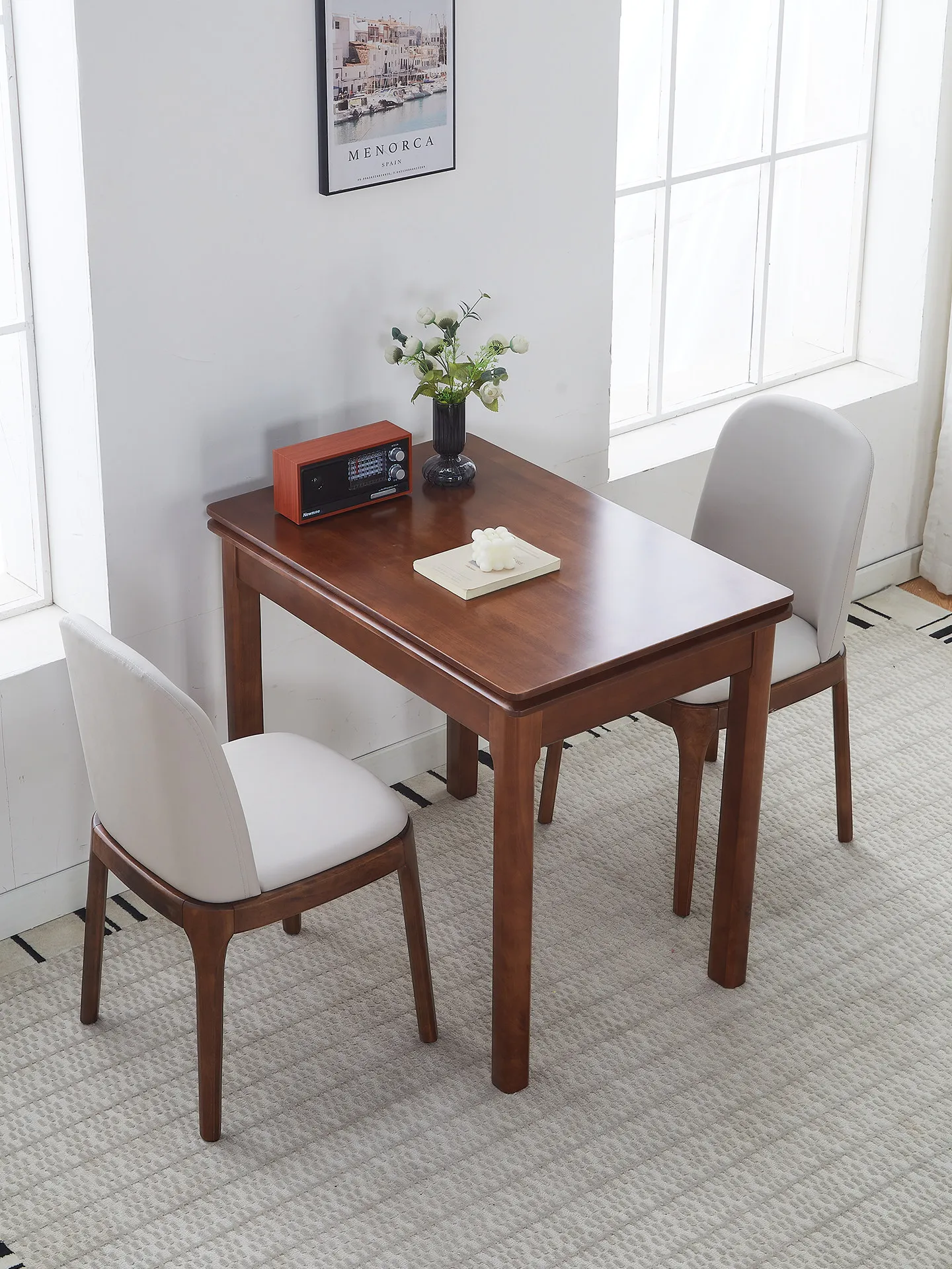 Space-Saving Extendable Dining Table, Folding Wooden Table for Small Home, Modern Light Luxury Style