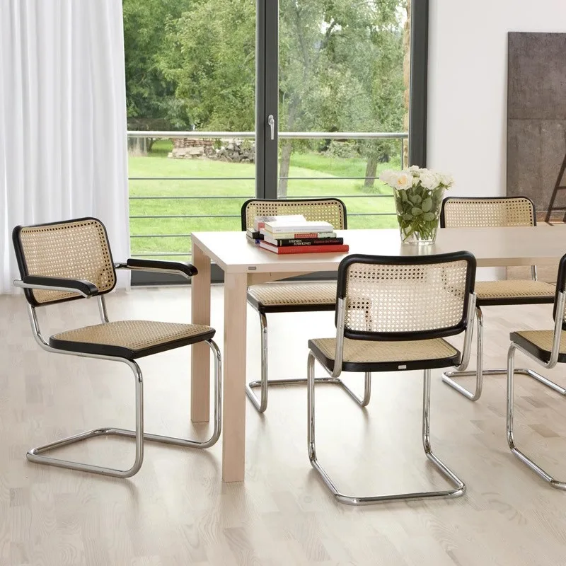 Nordischer Rattan-Rückenstuhl