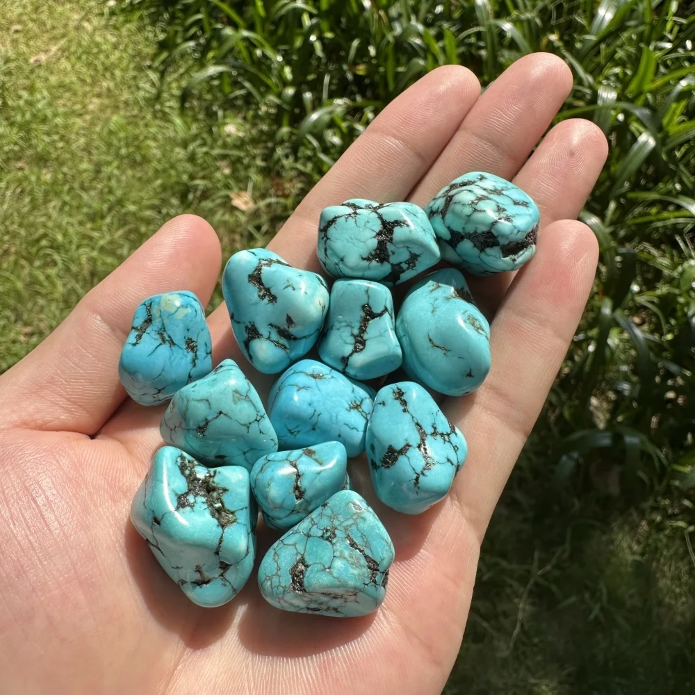 Wholesale natural high-quality crystal pebbles, green turquoise crystals, and tumbling stones of various sizes for healing purpo