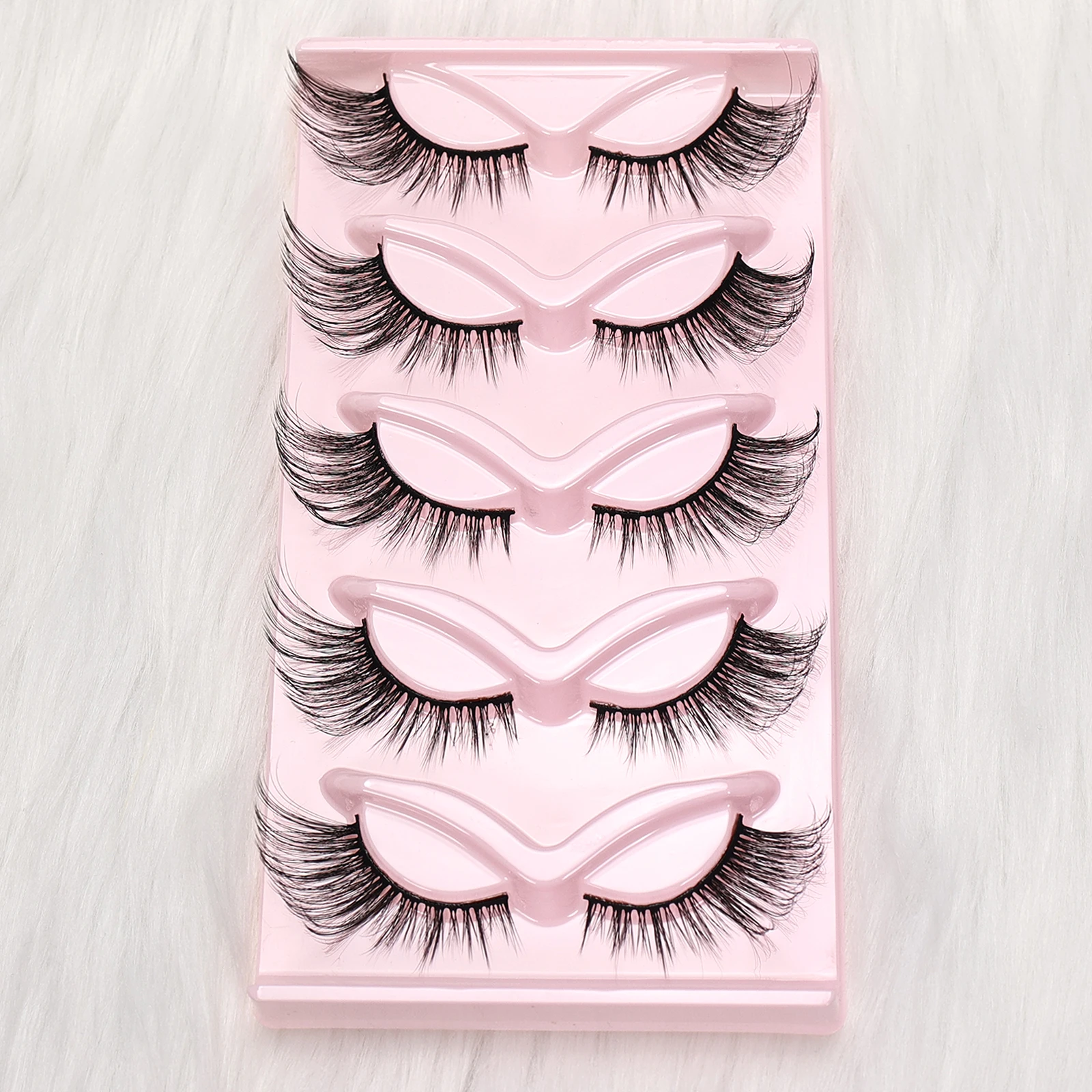 5 ペアのキャットアイつけまつげ、長いウィスピーな目端、細長い太いストリップまつげ、ナチュラルなソフトバンド、再利用可能